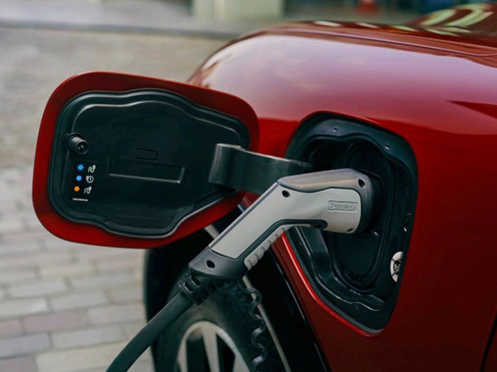 ALL-ELECTRIC MUSTANG MACH-E NOW WITH 0% APR ON 4 YEAR FORD OPTIONS